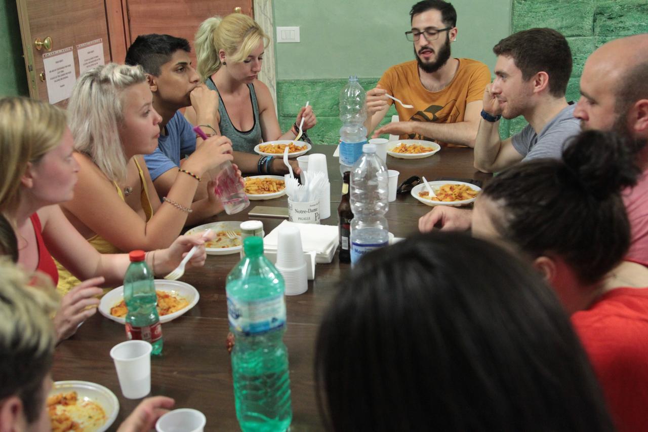 Youth Meeting Home Firenze Esterno foto