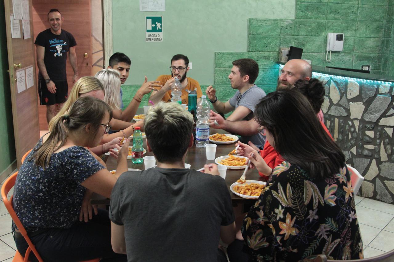 Youth Meeting Home Firenze Esterno foto